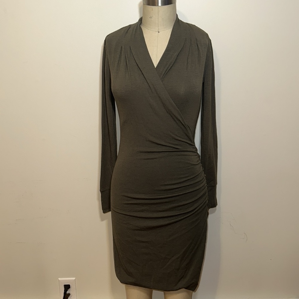 NWT Banana Republic- KNIT FAUX-WRAP DRESS